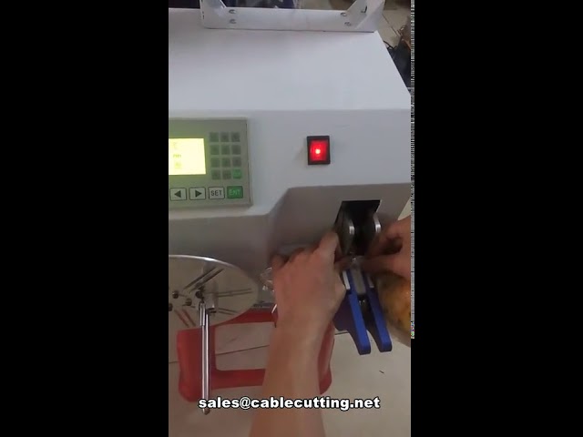 Автоматическая машина для закрутки пакетов с хлебом | Twist tie machine