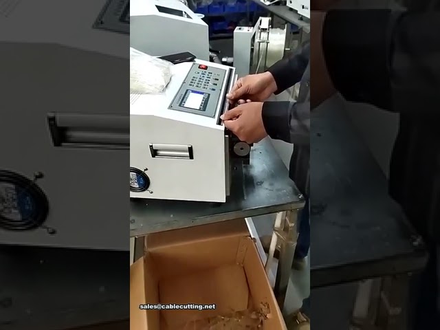 Автоматический станок для зачистки проводов с ленточной резкой и электронной оболочкой | Оборудование для обработки кабелей