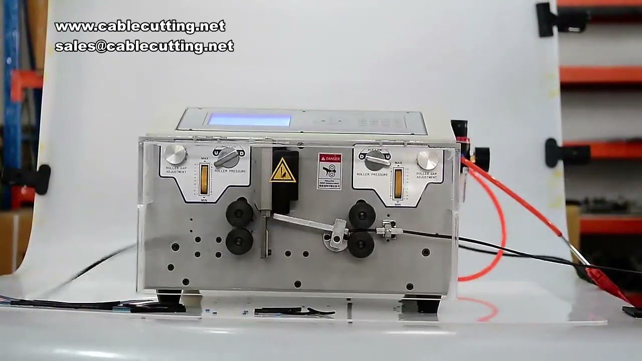 Автоматический станок для зачистки и резки проводов 0.1-4.5 мм² (AWG 28-10) с двойной зачисткой, 300 Вт