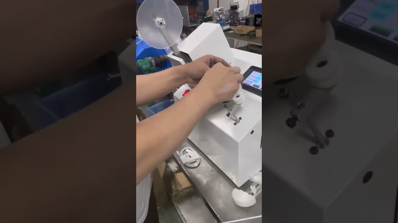 195: Аккуратный и удобный станок для намотки кабелей Apple и других