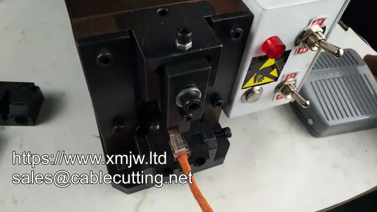 Cat6e Network Cable Making Machine Rj45 Crystal Head Molding Machine