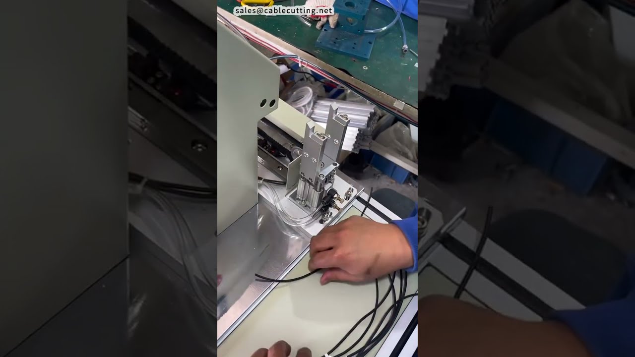Серво-машина для этикетирования с перегибом: видео из цеха #завод #оборудование #чпу