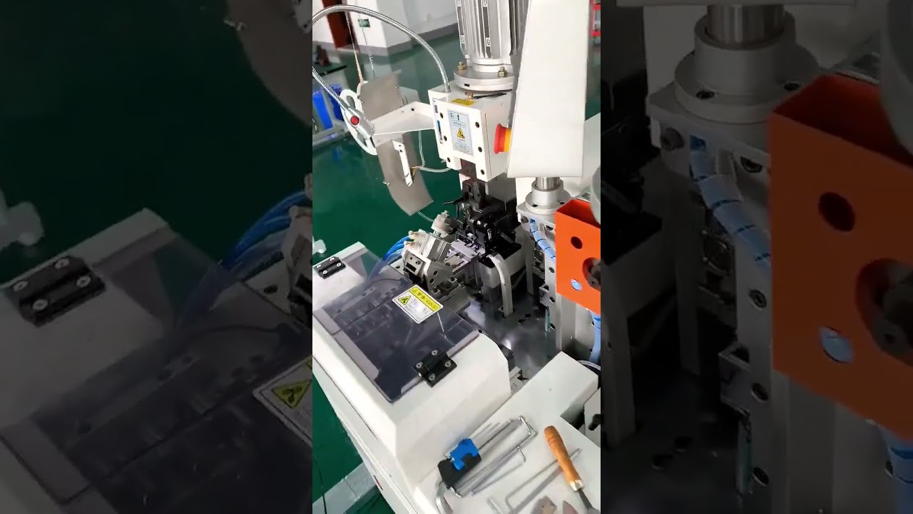 Полностью автоматический двусторонний обжимной станок в работе – реальное видео #завод #оборудование