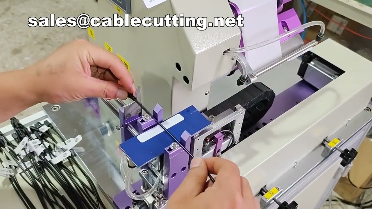 Wire Fold Over Labeling Machine  Flag Label Applicator